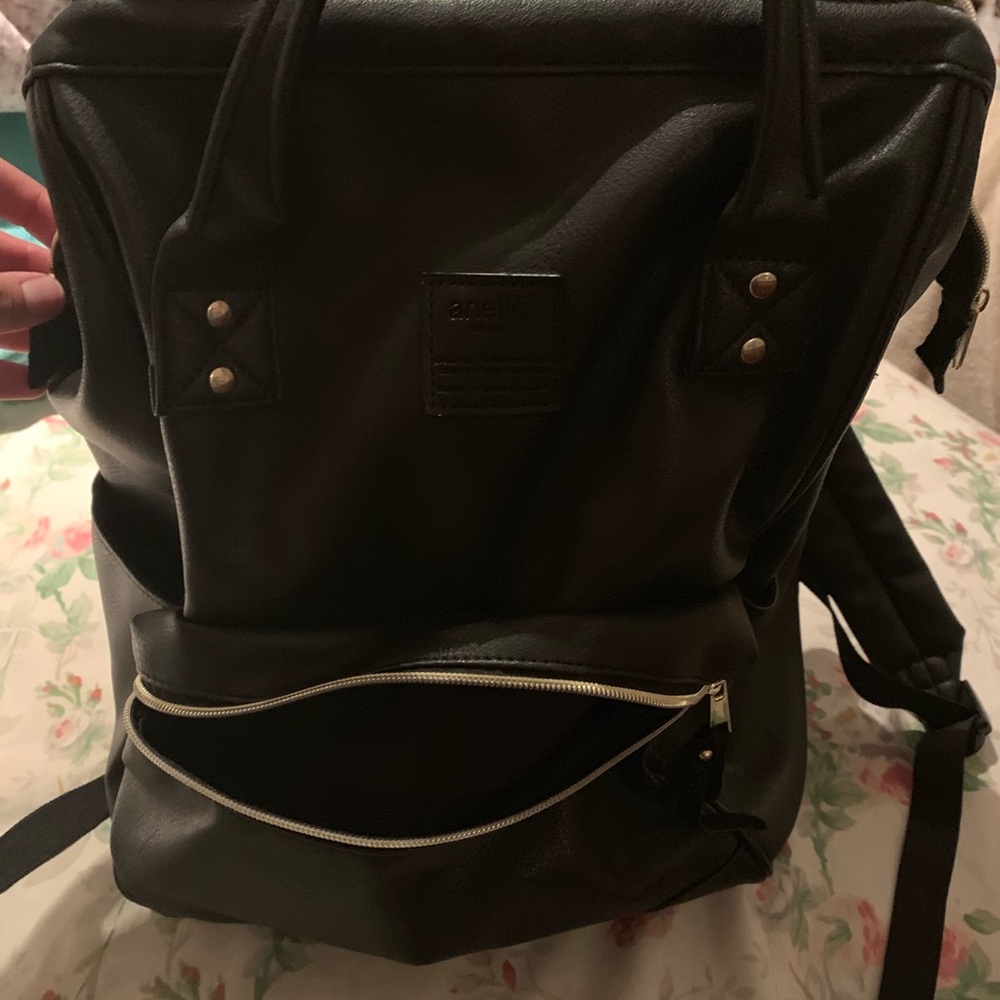 Anello Black Leather Backpack (Regular size)